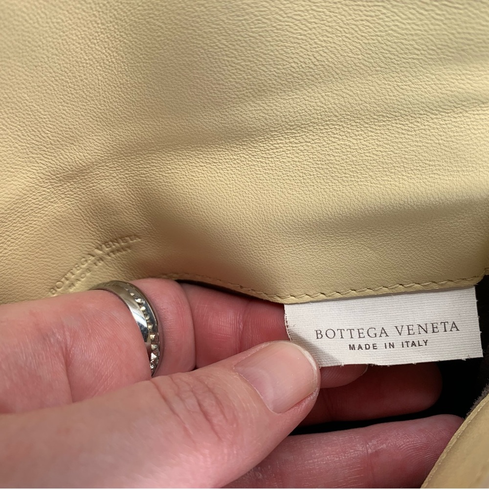 SOLD!!!Pristine Bottega Veneta Snakeskin leather clutch - Picture 8 of 11